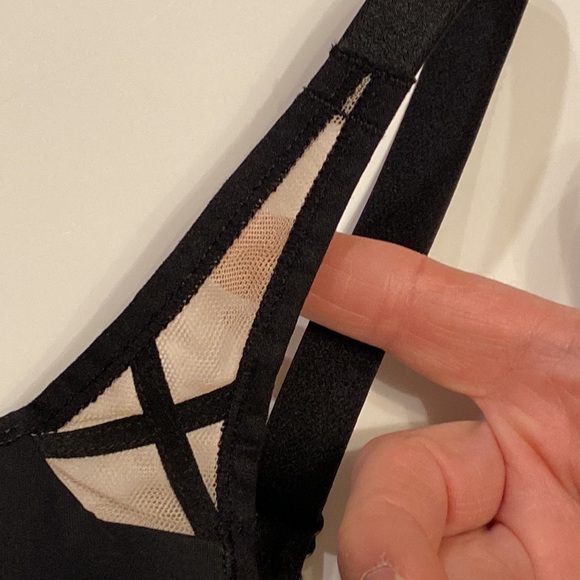 32E 32DD Paramour Felina Sexy Black Amaranth Underwire Mesh High Quality Bra EUC - Picture 6 of 16